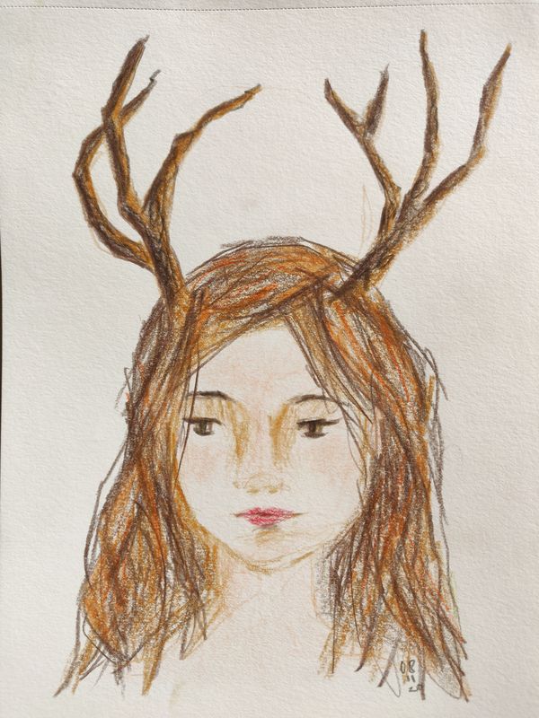 Dessin aux crayons de couleurs du visage d'une femme avec des bois (de cerf)